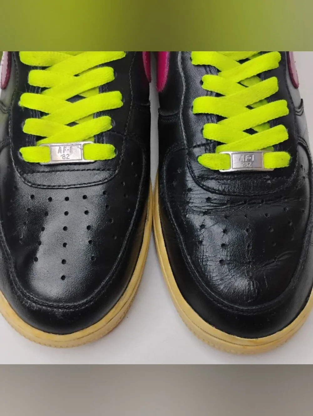 Men's Size 7.5 Vintage Nike Air Force 1 London AF1 Fireberry Retro 2012 Sneakers